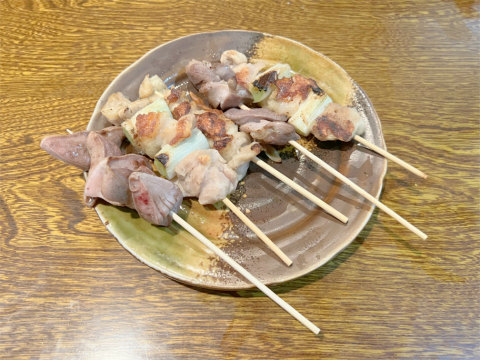 茨城県常総市水海道宝町にある「居酒屋 酔処 竹」焼鳥5本盛り