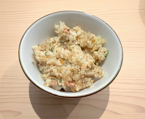 神奈川県横浜市戸塚区品濃町にある鉄板焼の「鉄板処TETSU (徹)」新 レディースコースの ガーリックライス