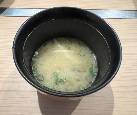 神奈川県横浜市戸塚区品濃町にある鉄板焼の「鉄板処TETSU (徹)」新 レディースコースの味噌汁