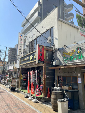 埼玉県草加市高砂1丁目にある洋食店「Diningcafe Petits Pois(プティポワ)」店舗外観