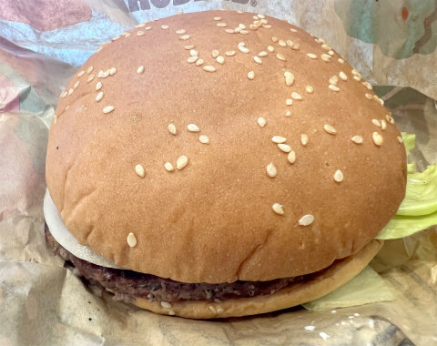 埼玉県草加市松原3丁目にあるハンバーガーショップ「BURGER KING バーガーキング トーブイコート店(TOBU icourt)」ワッパー