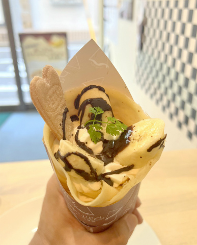 神奈川県横浜市神奈川区西神奈川2丁目にあるクレープ専門店「鎌倉クレープ petit ruban (プティリュパン)」バナナチョコクリーム