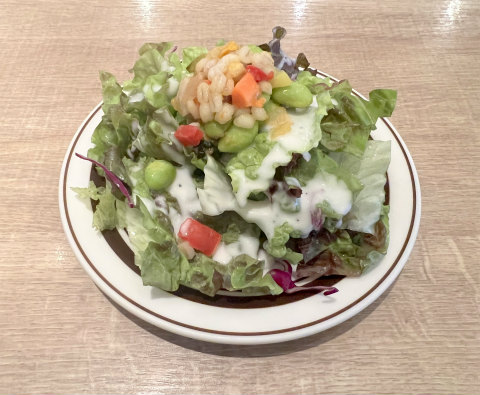 神奈川県横浜市西区みなとみらい3丁目にある洋食店「洋食 浅草 Kitchen Omiya(キッチンオオミヤ) MARK IS みなとみらい店」Bセットのスープ(玉子スープ)