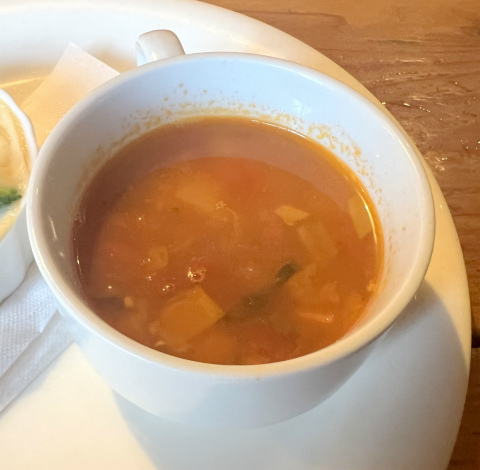 茨城県下妻市本城町1丁目にあるパスタのお店「パスタハウス スパゲティ屋 ポルコロッソ」ハーフセットの本日のスープ(ミネストローネ)