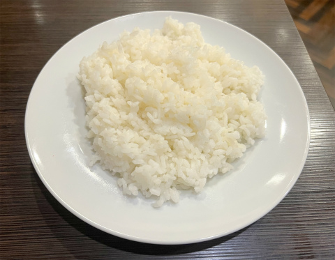 東京都墨田区東向島5丁目にあるステーキ、ハンバーグの「金屋 肉マル食堂」サーロインステーキ&ハンバーグセットのライス