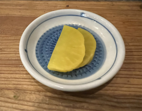 神奈川県横浜市緑区長津田5丁目にある食堂、居酒屋の「長津田大衆食堂 和ダイニング (和DINING)」 鶏の唐揚定食のお新香