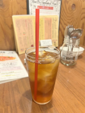 埼玉県朝霞市本町2丁目にあるフレンチのお店「あさかのビストロ BocO」ウーロン茶