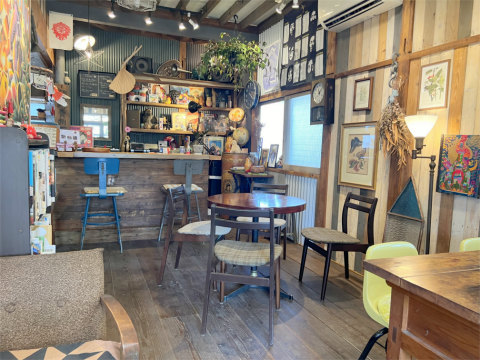 茨城県下妻市下妻乙にあるカフェ「チャンブルコーナー(Chample Corner)」店内