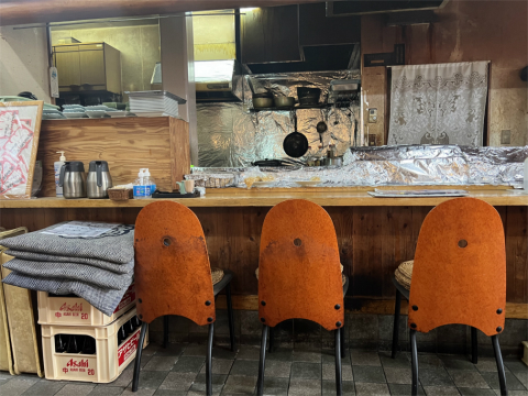 埼玉県草加市長栄町にある天ぷら店「天ぷら割烹 天幸」店内