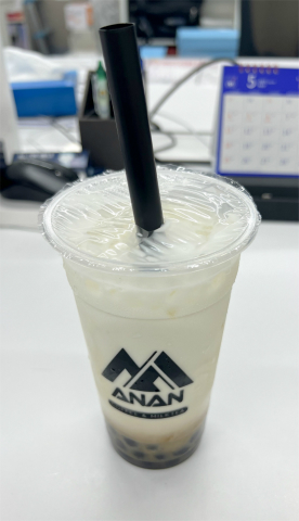 群馬県伊勢崎市茂呂町2丁目にあるカフェ「ANAN Coffee & Milk Tea」タピオカミルクティー