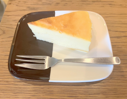 埼玉県八潮市大瀬5丁目にあるカフェ「cafe walnut (カフェ ウォルナット)」ニューヨークチーズケーキ