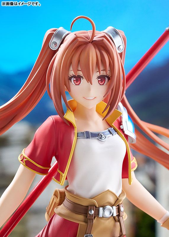エステル・ブライト完成品フィギュア　画像２