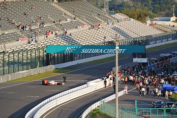 20130413_171915_nikon_1_j1