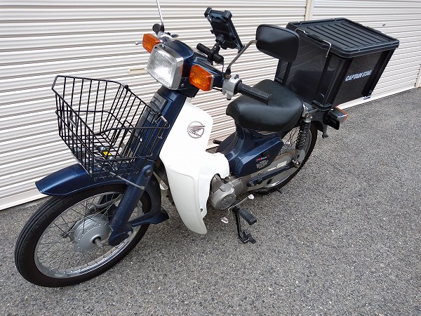 スーパーカブ50カスタム：オイル交換とシート周りのメンテナンスとカゴ