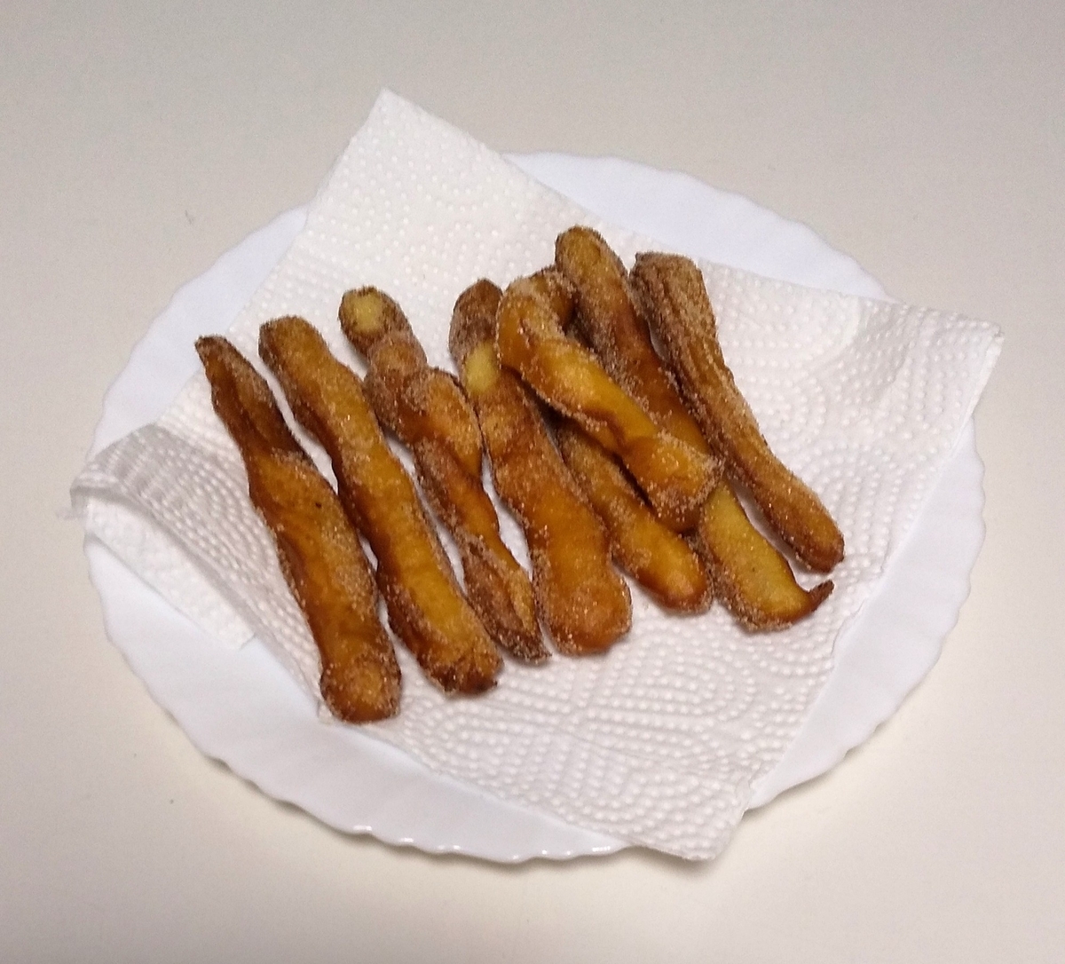 ディズニー公式レシピ集 ささっと作れるシナモンチュロス 森の小人のブログ