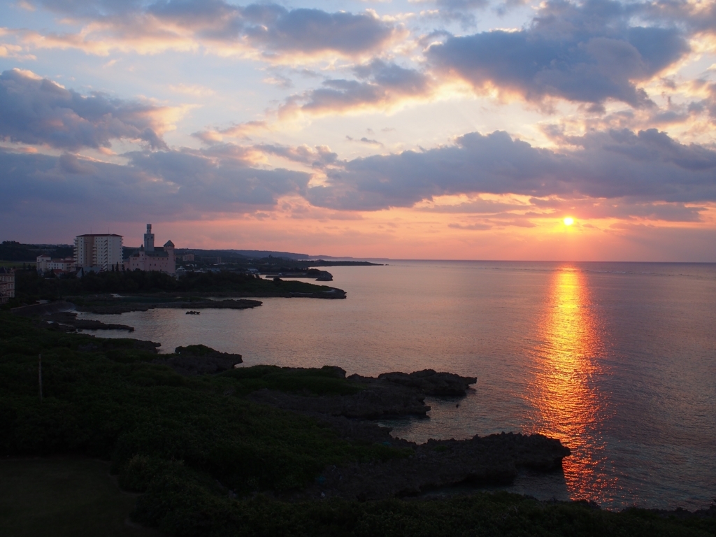 東洋一美しい 前浜ビーチでみる朝焼けは感動の美しさ 宮古島女ひとり旅3日目前半 だいたい国内ひとり旅 東洋一美しい 前浜ビーチでみる朝焼けは感動の美しさ 宮古島女ひとり旅3日目前半 だいたい国内ひとり旅