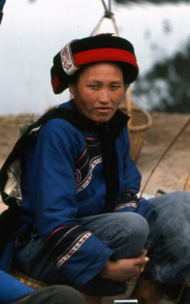 新制中国の望郷編㉚ 雲南省 五果村のサニ族 - 地球へめぐり紀行