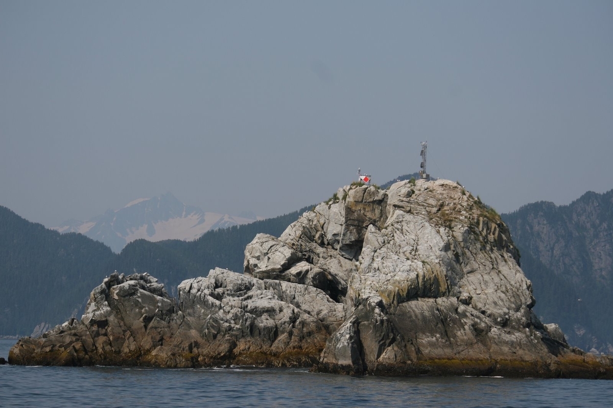 沖合の小島