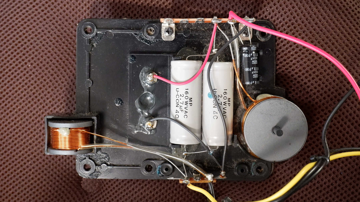 YAMAHA NS-10MX のコンデンサーを交換してみる - いつか消える文章 YAMAHA NS-10MX のコンデンサーを交換してみる - いつか消える文章