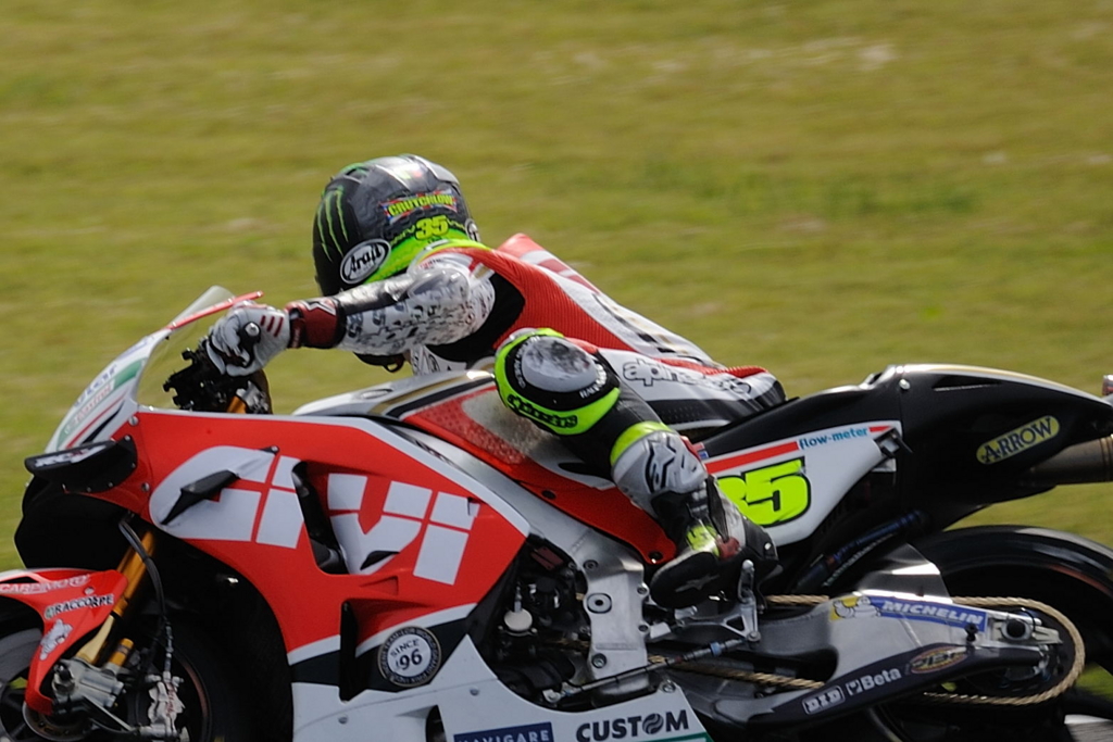 MotoGPレース観戦の勧め「サーキットで写真を撮ろう」 ツインリンク 
