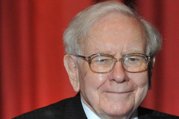 バフェットがred hotと呼ぶ米国経済は世帯収入の3分の1が国からの給付 | トウシル 楽天証券の投資情報メディア