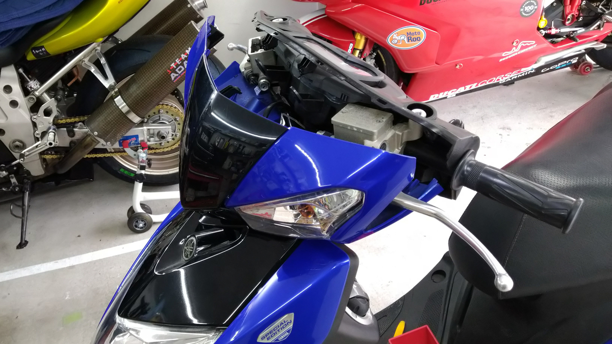 シグナスx Sr ブレーキフルード交換が面倒くさい ああ面倒くさい Moto Roo Track Days