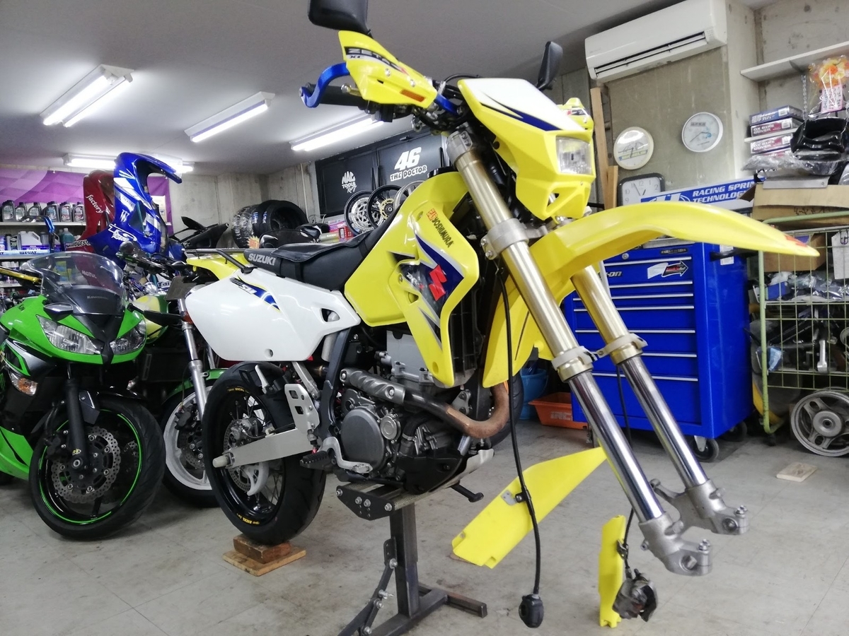 DR-Z400SM フロントフォーク錆あり【ジャンク】 DR-Z400SMジムカーナ仕様 | johnny's factory