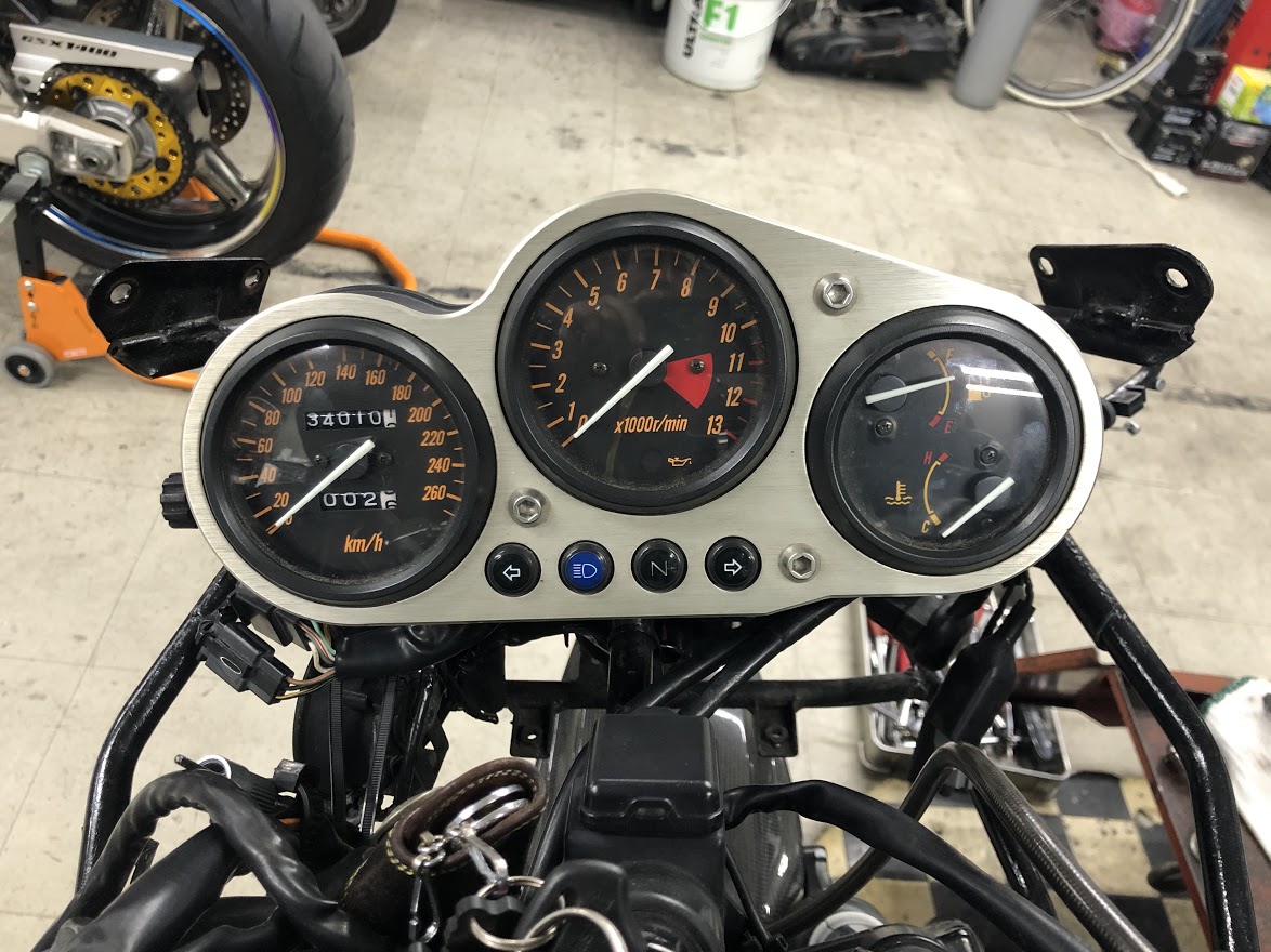GPZ750R【ZRX1200エンジン】 (ZRX1200Sメーター取付) - moto