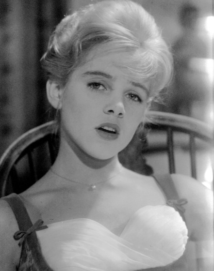 スー・リオン直筆サイン入り超 大型写真…ロリータ…Sue Lyon