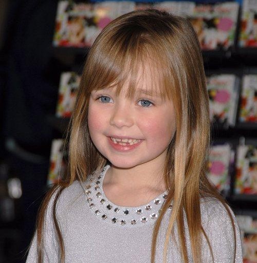 コニー・タルボット直筆サイン入り超大型写真…Connie Talbot Amazon.co.jp: コニー タルボット直筆サイン入り超大型写真