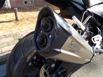 S1000RR 2017年以降車用のアクラポビッチマフラー発売 