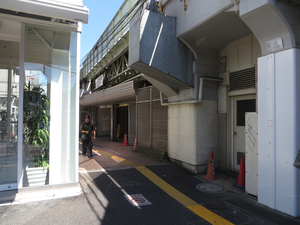 f:id:motosix:20150719094926j:plain f:id:motosix:20150719094926j:plain