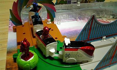 玩具『仮面ライダー電王ブロックレール時を超えるデンライナーセット