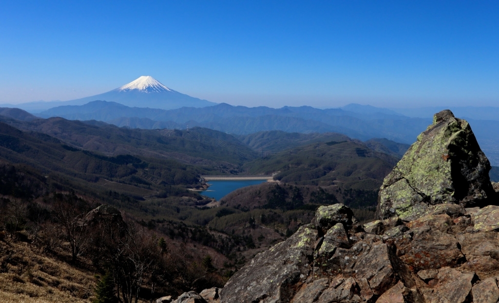 【大菩薩嶺】爽やかな初夏に天空の草原を歩く - Mountain’s LOG