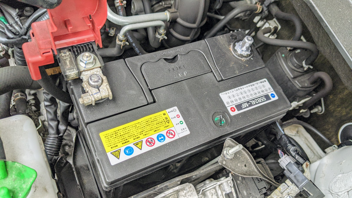 車 スイフト のバッテリーを自力交換した話 おたくさんといっしょ 車 スイフト のバッテリーを自力交換した話 おたくさんといっしょ
