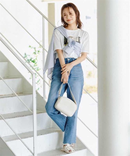 ２０２２春夏 ダサいと言われないプリントtシャツコーデおすすめ７選 レディース あざとボーイブログ