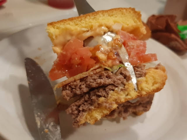 マクドナルドの株主優待で(たぶん)いちばん高いヤツを頼んでみた ...