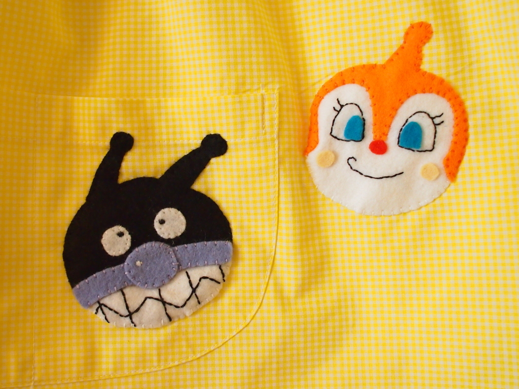 アンパンマンの手作りアップリケで幼稚園保育園スモックをデコ M アンパンマンの手作りアップリケで幼稚園保育園スモックをデコ M
