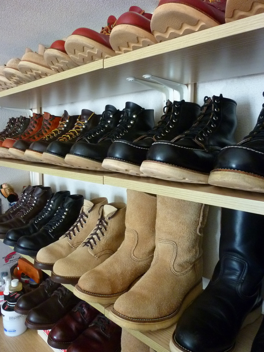 REDWING レッドウィング ショップ ディスプレイ ラック 什器 ブーツ REDWING COLUMN NO.109 年末恒例レッドウィングコレクション棚の掃除