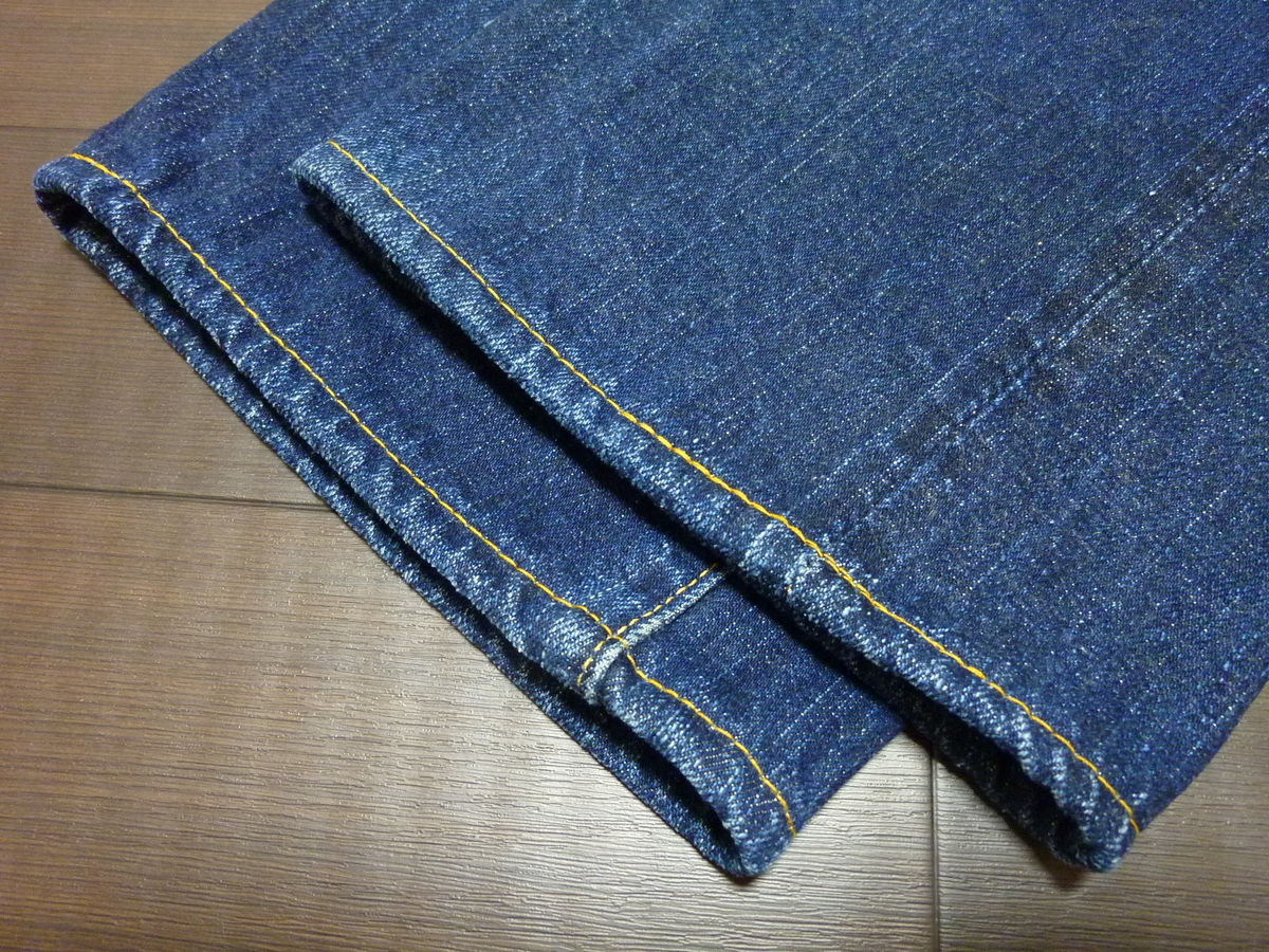 ジーンズの裾のアタリ出し加工 - 赤い羽BLOG