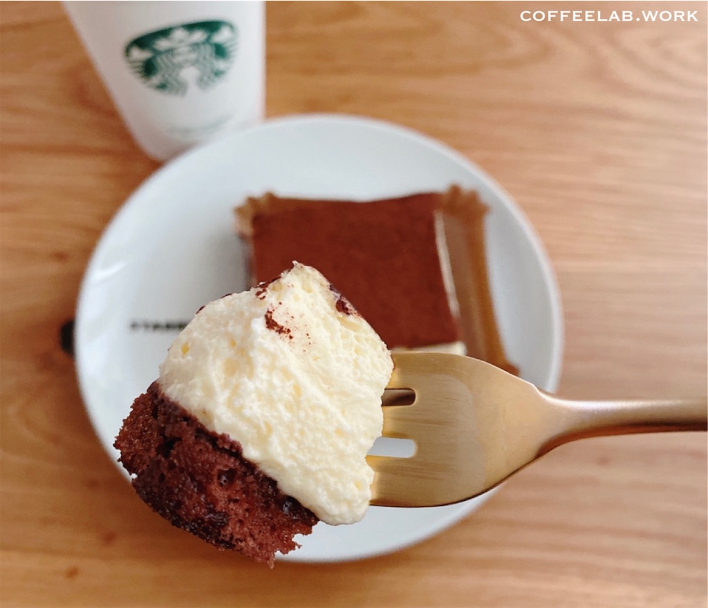 スターバックスのクラシックティラミスをテイクアウトしておうちカフェタイム 旅するエスプレッソ