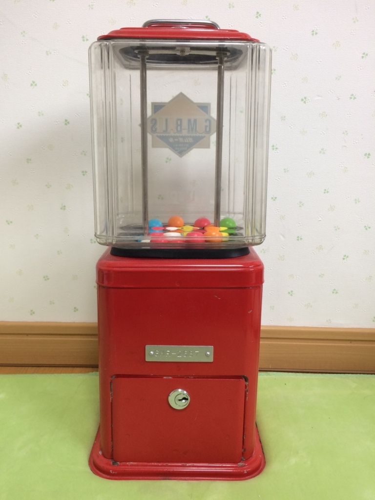 ファミリーマートによくある10円ガムのガチャガチャ！ - ひとりブログ