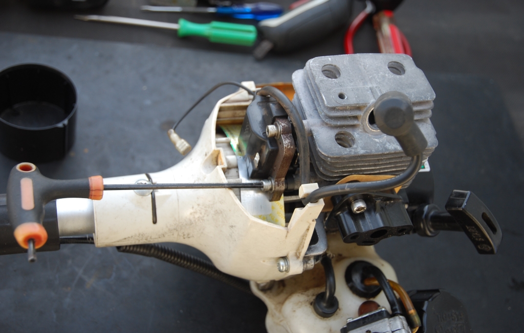 丸山刈払機 KC26NX エンジン焼付き - ms273747の日記