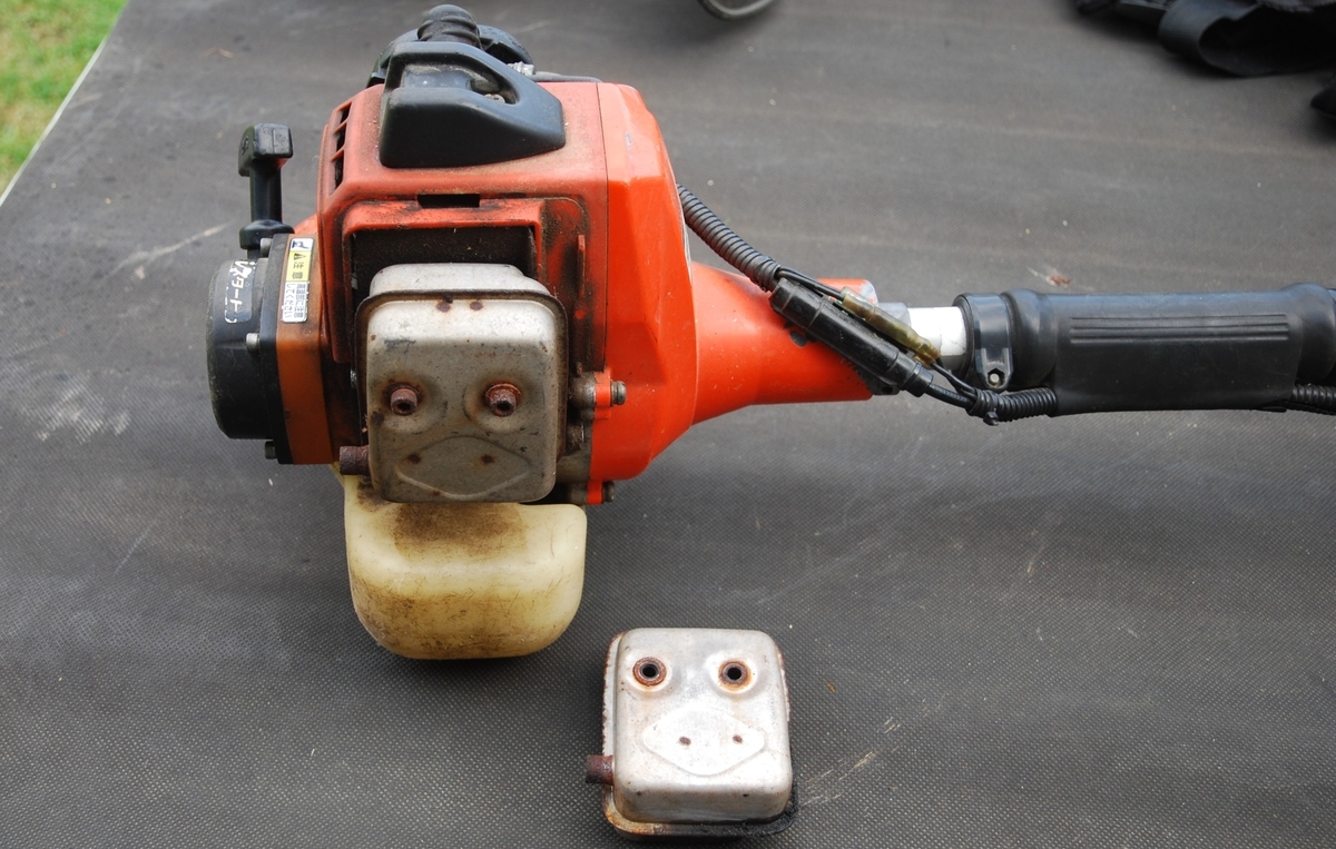 近所の事業所から刈払機修理依頼② - ms273747の日記