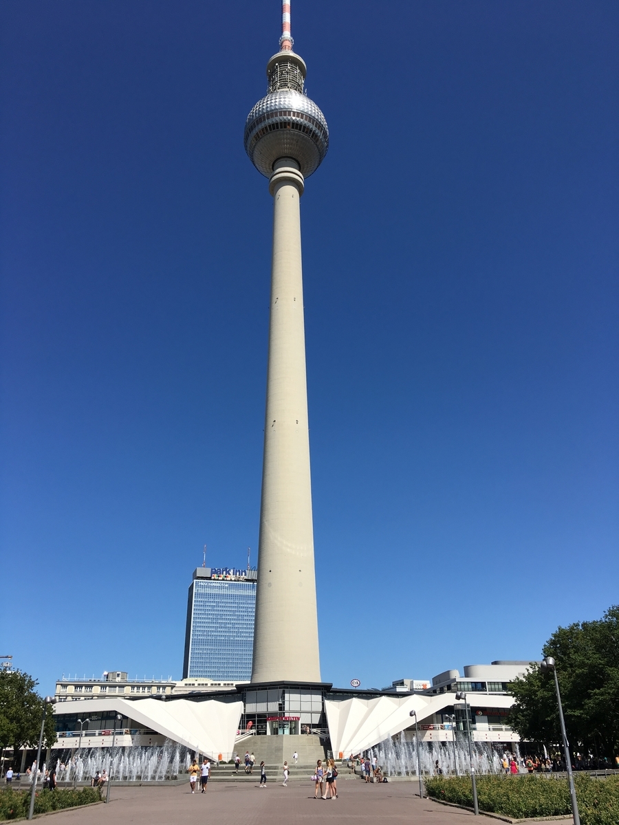 ベルリン・アレクサンダー広場 アレクサンダー広場 - Wikipedia