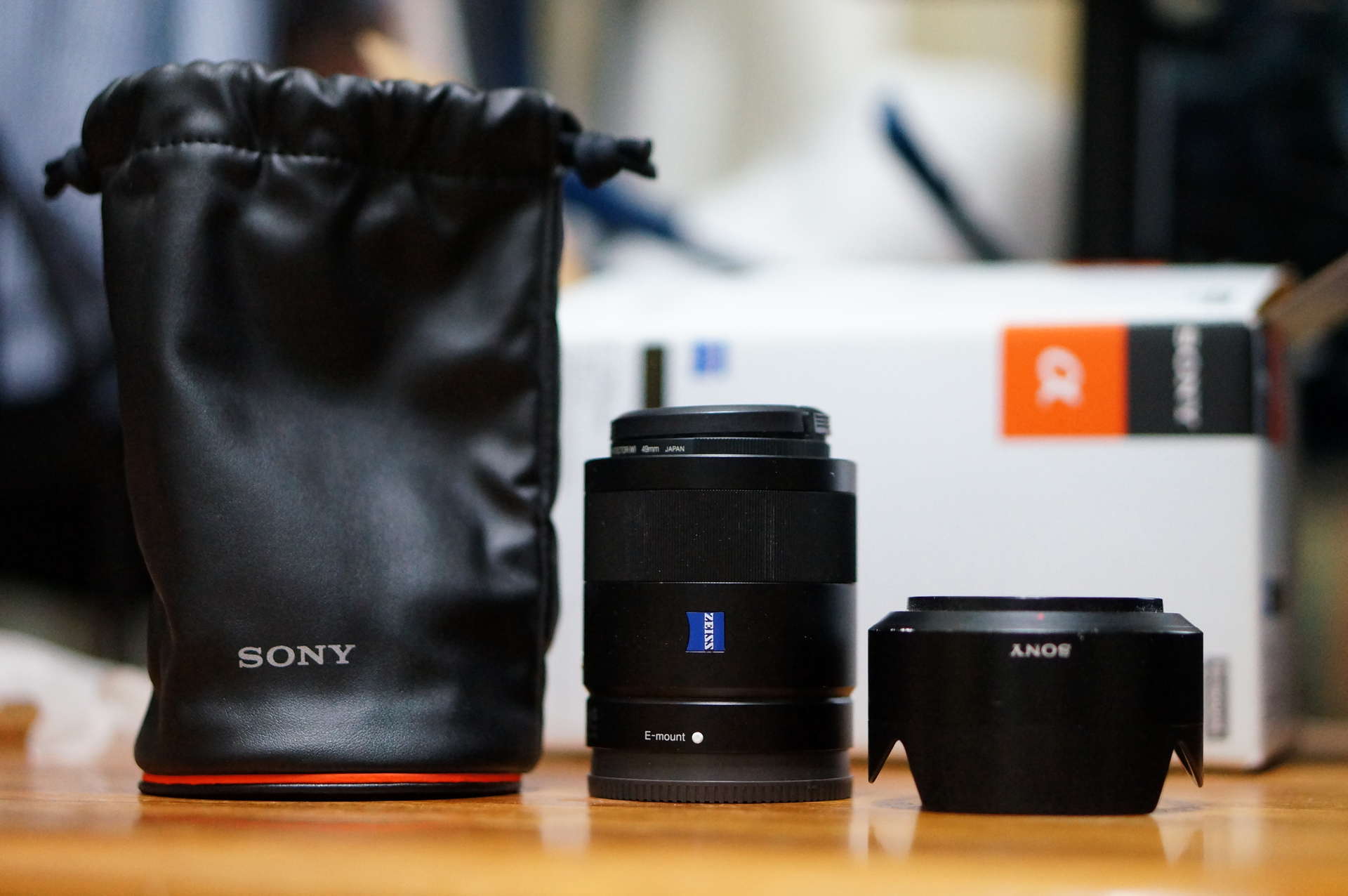 Sony Eマウントレンズ SEL24F18Z SEL55210 中古品！ Sony Eマウントレンズ SEL24F18Z SEL55210 中古品！ Amazon.co