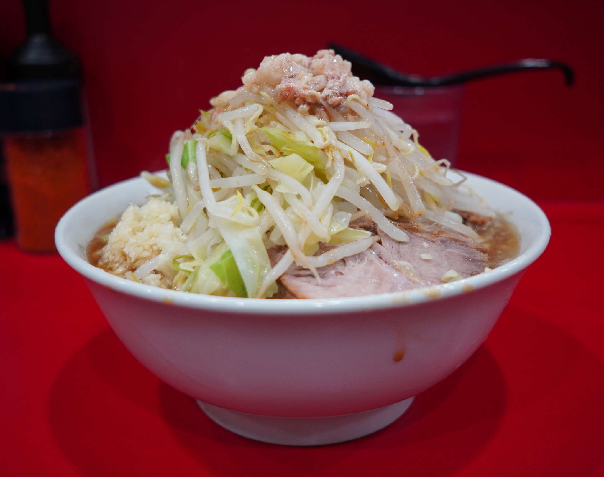 ラーメン二郎 生田駅前店 - 甘いモノでもたれた胃を治すには、二郎は