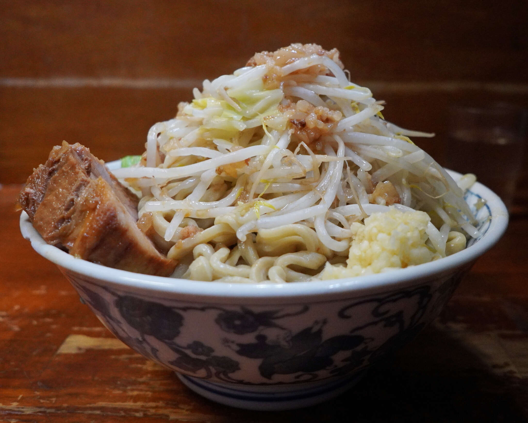 大人女性の 新町一丁目店 蓮爾 - 油抜き」検証。麺はモチっ 薄味 「小麺マシ パーツ