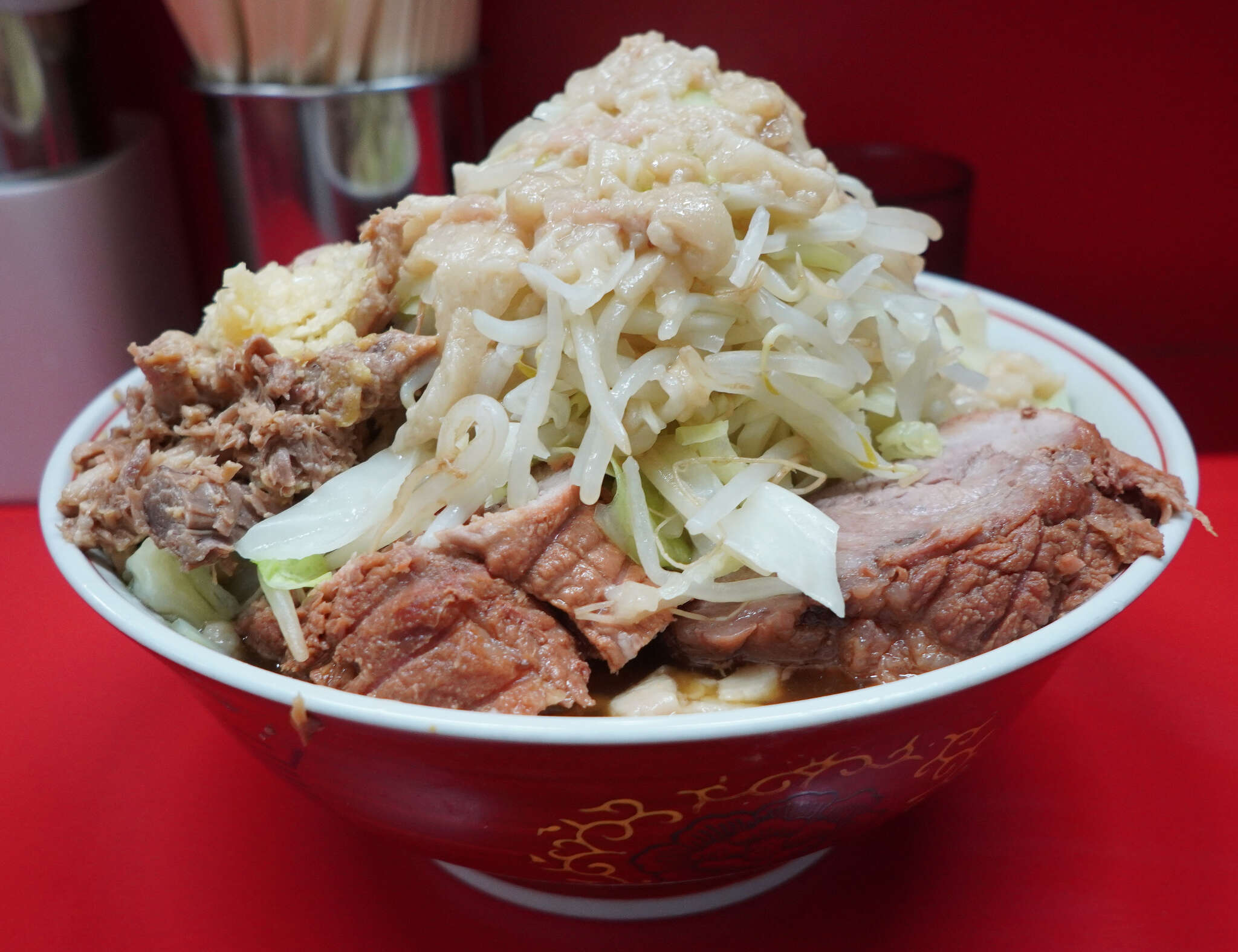 ラーメン二郎 上野毛店 - 前任製麺助手さん謹製ツヨツヨビジュアル