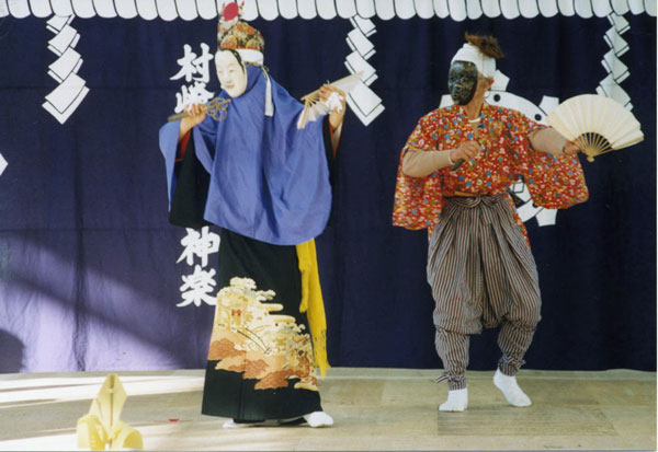 村崎野(むらさきの)大乗神楽